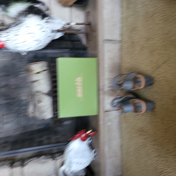 Womens Earth shoes - Picture 3 of 3